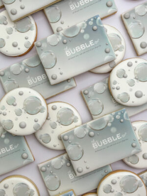 Cookie branding na zamówienie – ręcznie dekorowane pierniki firmowe Hula Ciacho