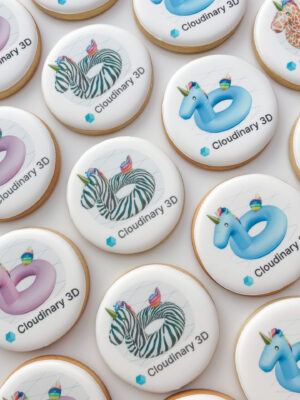 Lukrowane logo na zamówienie – ręcznie dekorowane pierniki firmowe Hula Ciacho