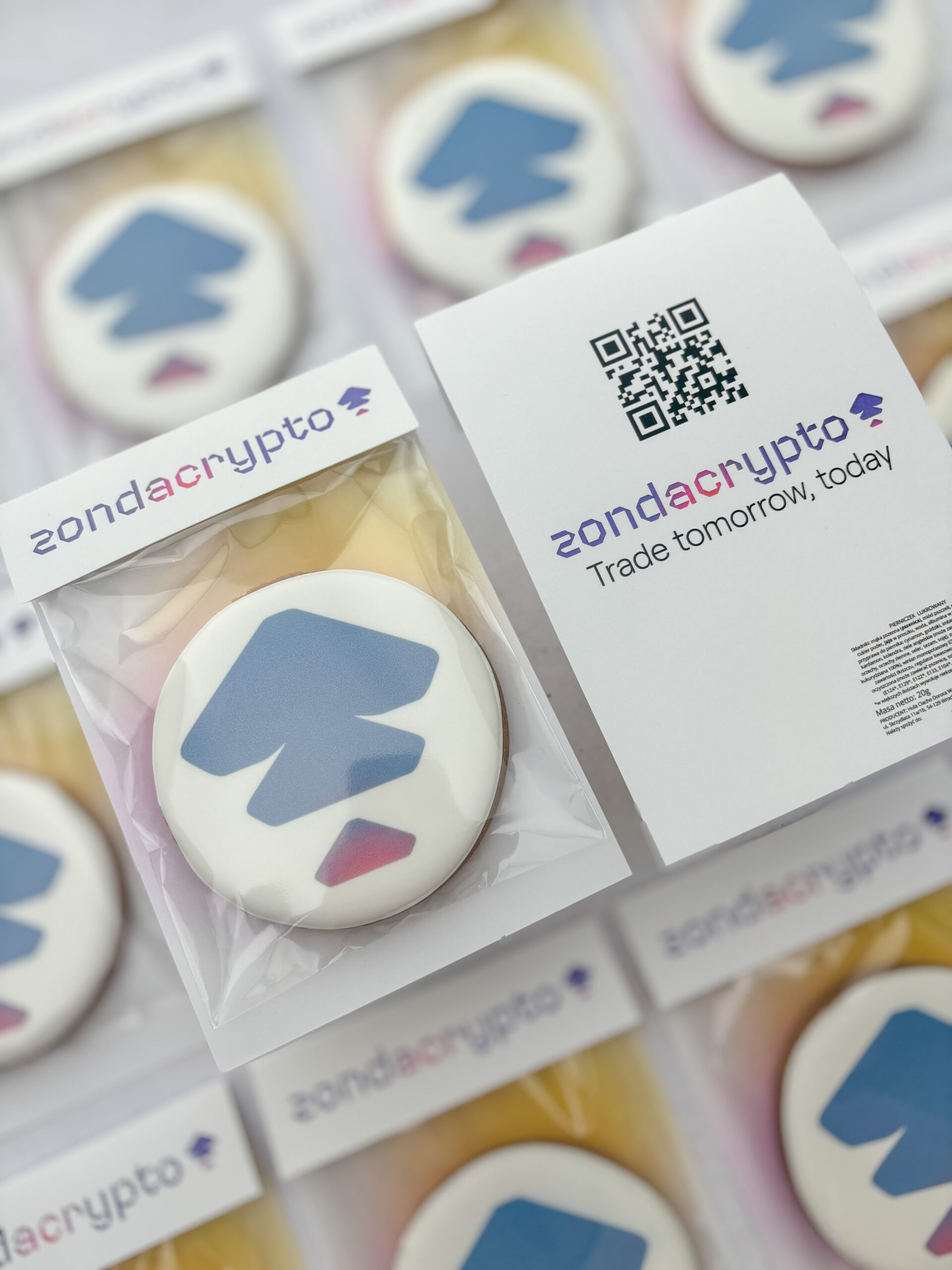 Opakowanie firmowe na zamówienie – ręcznie dekorowane pierniki firmowe Hula Ciacho