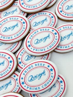 Upominek dla klientów na zamówienie – ręcznie dekorowane pierniki firmowe Hula Ciacho