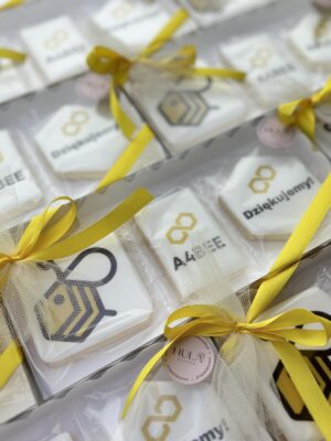 personalizowany zestaw pierników z logo