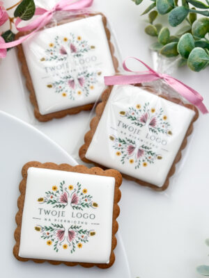 wielkanocny piernik z logo dla firm